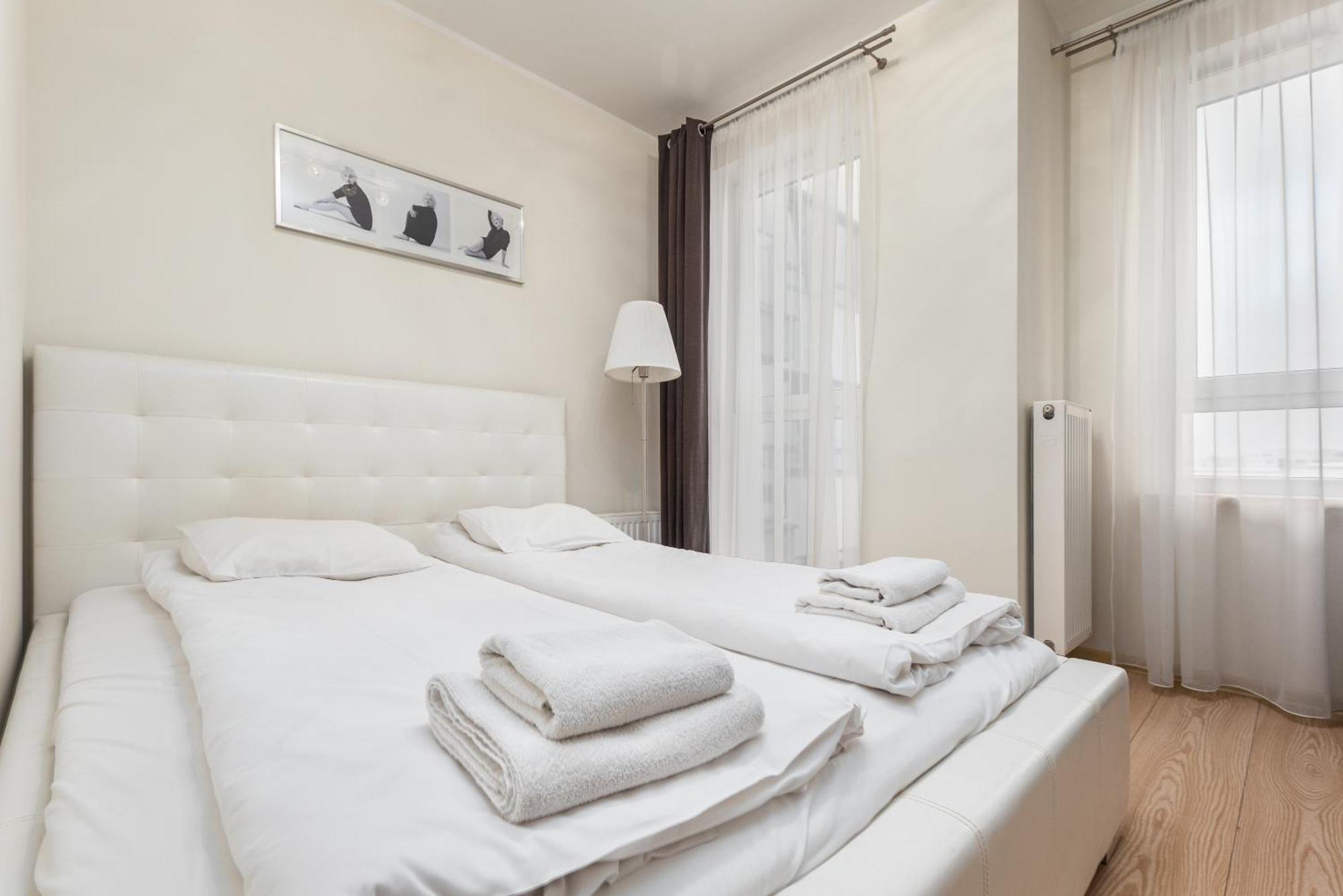 Al Krakowska 291a By Homeprime *