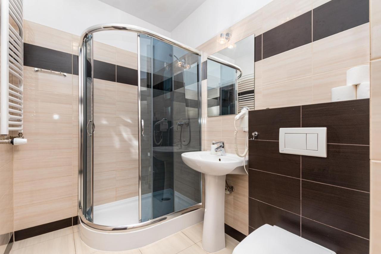 Apartment Al Krakowska 291a By Homeprime