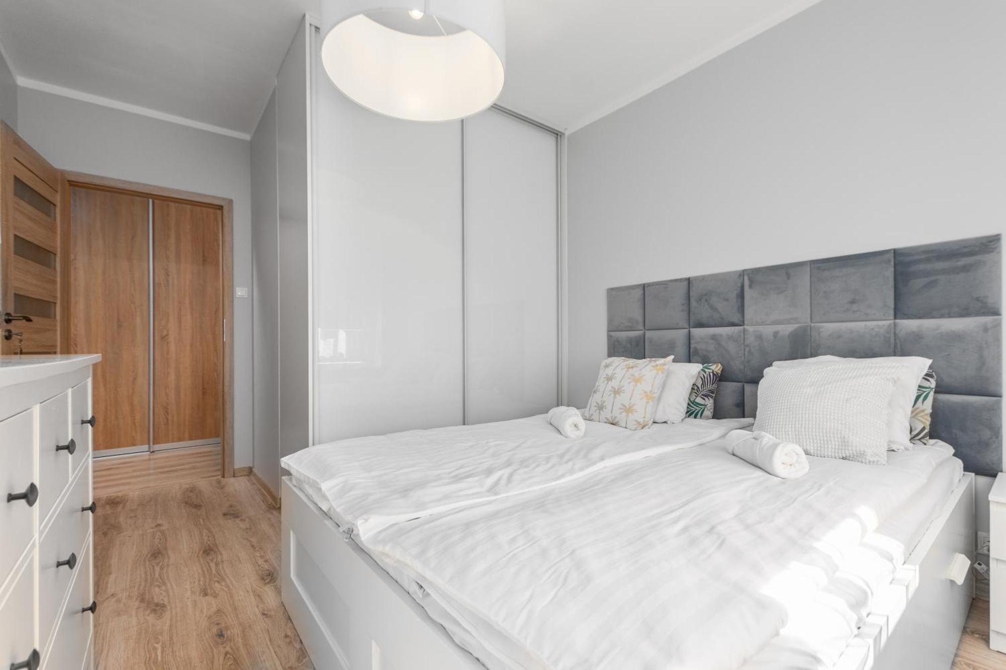 Al Krakowska 291a By Homeprime *